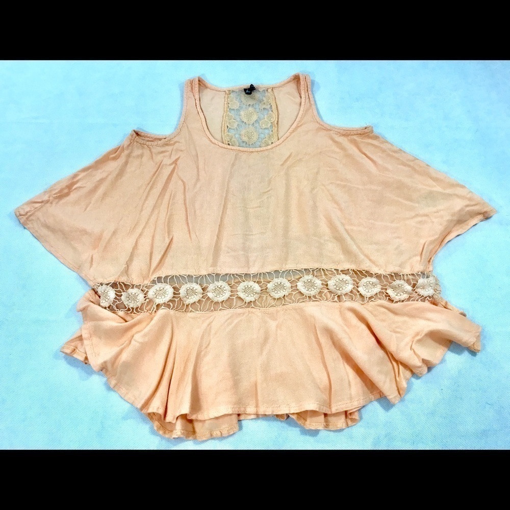 Guess Peach Lace Cold Shoulder Bohemian Blouse XS EUC